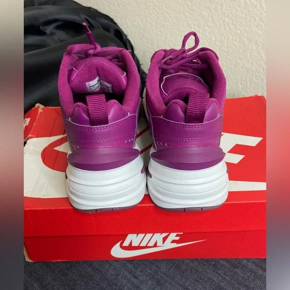 NIKE Tekno-Woman! - Picture 3 of 8